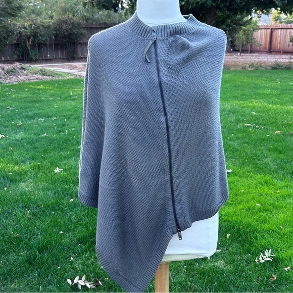 Lululemon On The Go Poncho One Size Sweater Knit Silk Modal Sage Green Ribbed - Picture 6 of 9